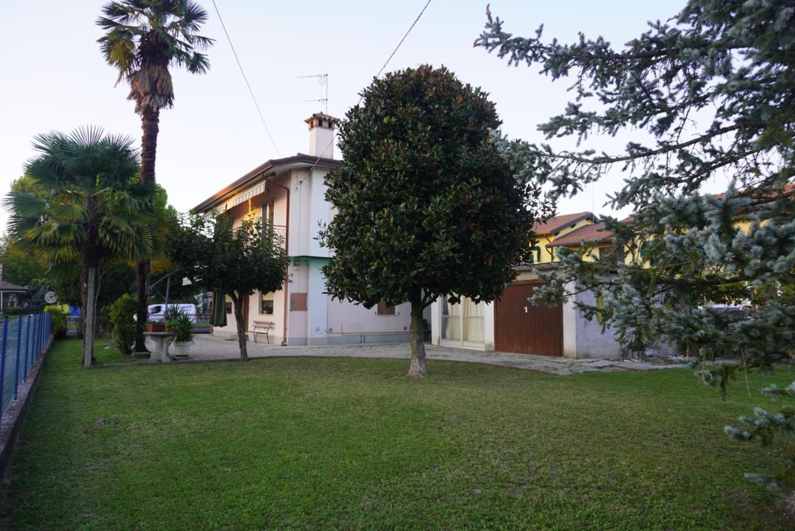 Oliva'S House Appartamento Con Giardino Палаццоло-делло-Стелла Экстерьер фото